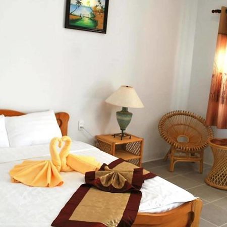 Phi Yen Hotel Chi Khu Co Ong Exterior photo