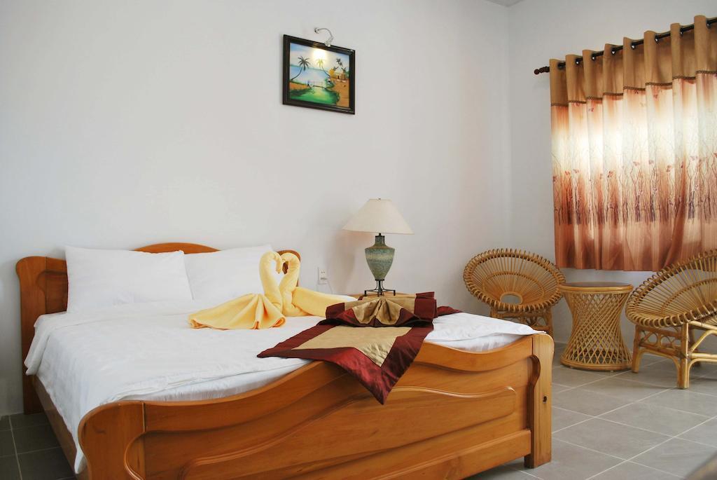 Phi Yen Hotel Chi Khu Co Ong Room photo
